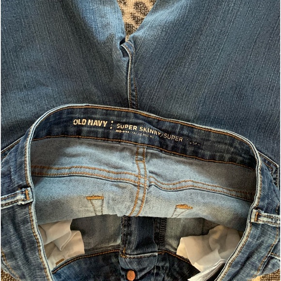 Old Navy Super Skinny - Picture 3 of 4